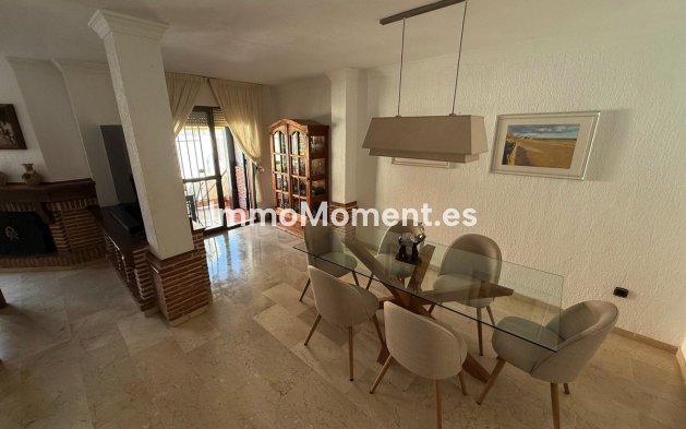 Resale - Townhouse - Estepona - Estepona Centro