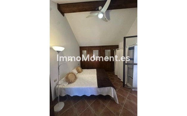 Resale - Townhouse - Estepona - Estepona Centro