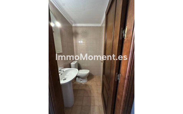 Resale - Townhouse - Estepona - Estepona Centro