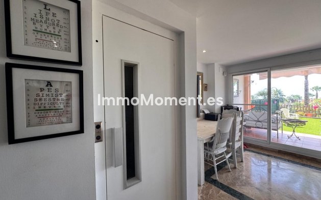 Resale - Townhouse - Estepona - Estepona Centro