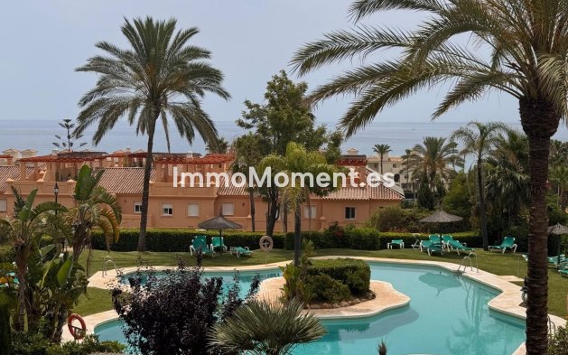 Resale - Townhouse - Estepona - Estepona Centro