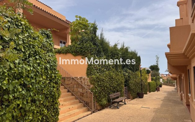 Resale - Townhouse - Estepona - Estepona Centro