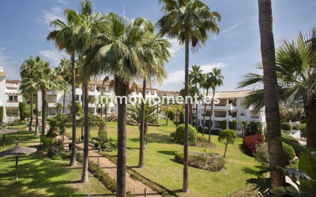 Wiederverkauf - Wohnung - Estepona  - Selwo