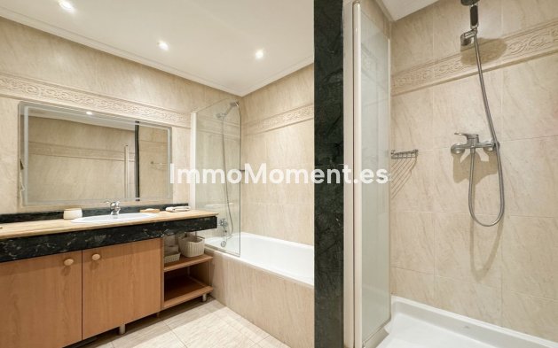 Wiederverkauf - Wohnung - Estepona  - Selwo