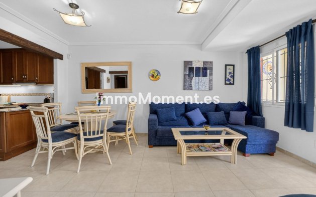 Resale - Townhouse - Torrevieja - Aguas Nuevas