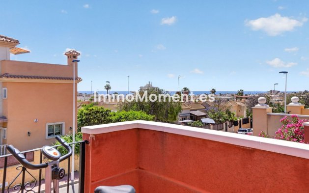 Resale - Townhouse - Torrevieja - Aguas Nuevas