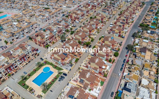 Resale - Townhouse - Torrevieja - Aguas Nuevas