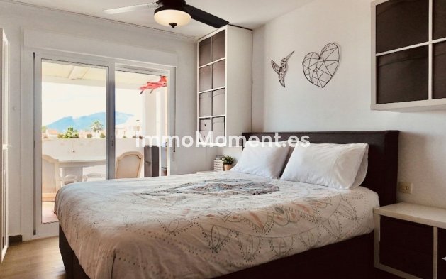 Resale - Apartment - Estepona - Estepona Centro