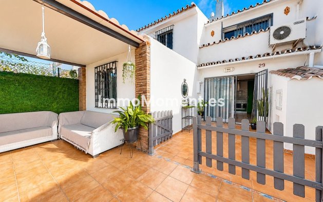 Resale - Townhouse - Estepona - Estepona Centro