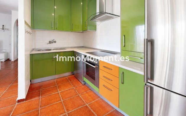 Resale - Townhouse - Estepona - Estepona Centro