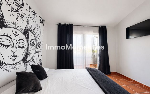 Resale - Townhouse - Estepona - Estepona Centro