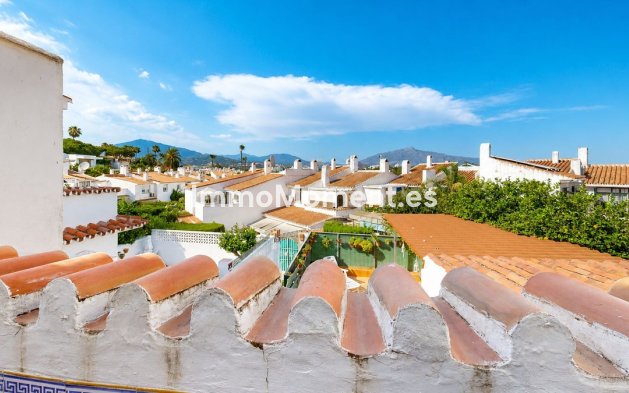 Resale - Townhouse - Estepona - Estepona Centro