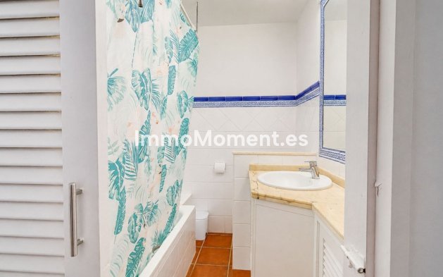 Resale - Townhouse - Estepona - Estepona Centro