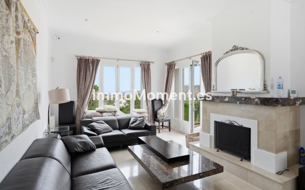 Bestaande woning - Vrijstaande villa - Binnenland  - Istán