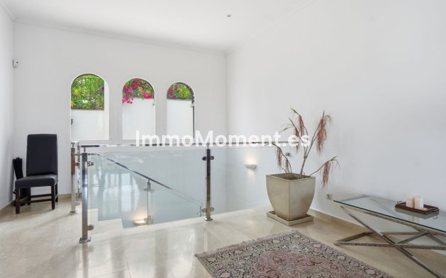 Bestaande woning - Vrijstaande villa - Binnenland  - Istán