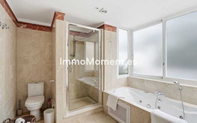 Bestaande woning - Vrijstaande villa - Binnenland  - Istán