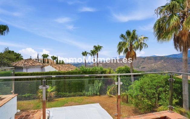 Bestaande woning - Vrijstaande villa - Binnenland  - Istán