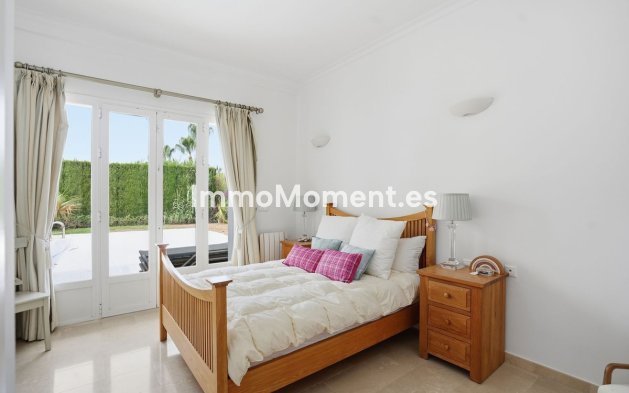 Bestaande woning - Vrijstaande villa - Binnenland  - Istán