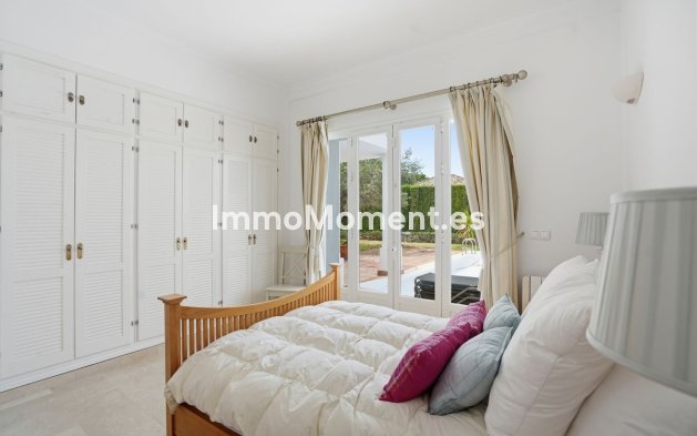 Bestaande woning - Vrijstaande villa - Binnenland  - Istán