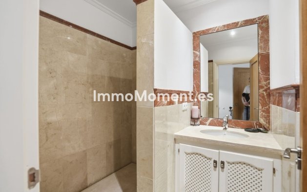 Bestaande woning - Vrijstaande villa - Binnenland  - Istán