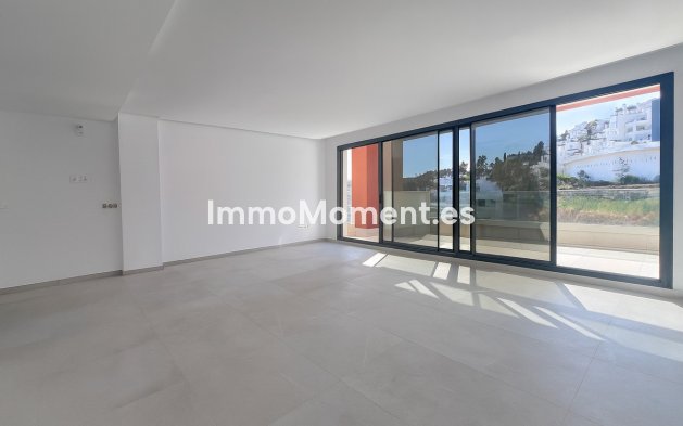 Resale - Apartment - Benahavís - La Quinta