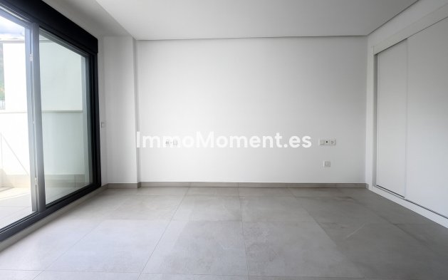Resale - Apartment - Benahavís - La Quinta