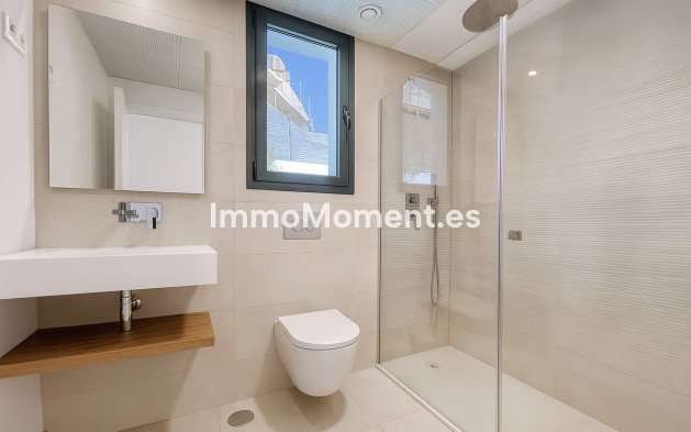 Resale - Apartment - Benahavís - La Quinta