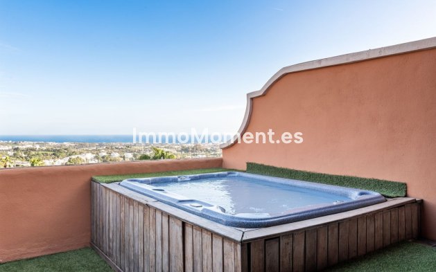 Resale - Apartment - Benahavís - Monte Halcones