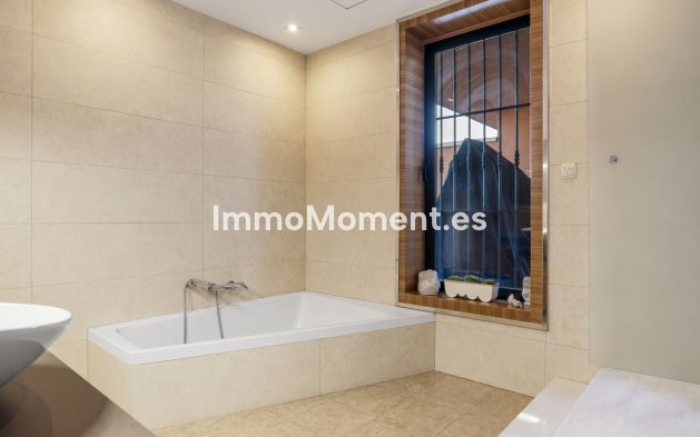 Resale - Apartment - Benahavís - Monte Halcones
