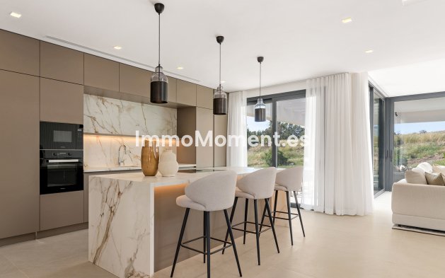 Nieuwbouw - Vrijstaande villa - Estepona  - Estepona