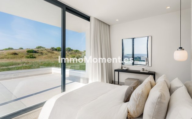 Nieuwbouw - Vrijstaande villa - Estepona  - Estepona