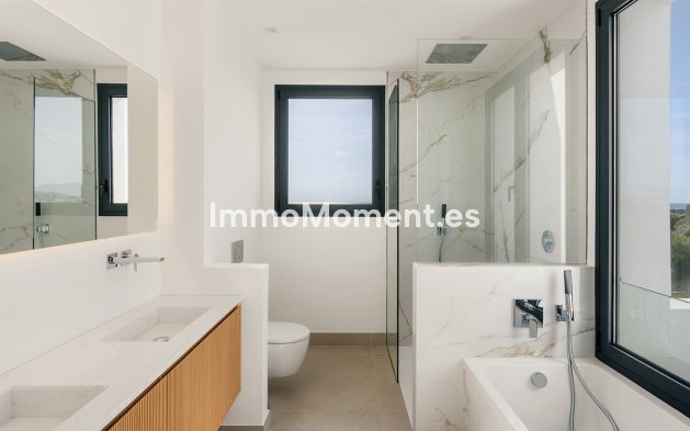 Nieuwbouw - Vrijstaande villa - Estepona  - Estepona