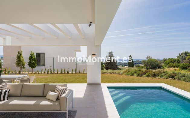 Nieuwbouw - Vrijstaande villa - Estepona  - Estepona