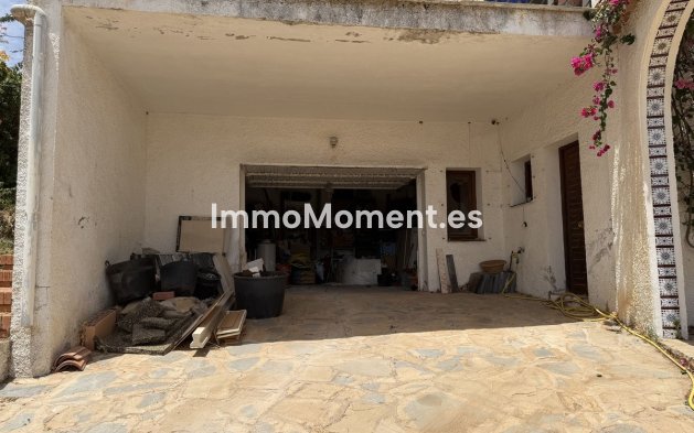 Resale - Detached villa - Benalmadena - Benalmadena Centro
