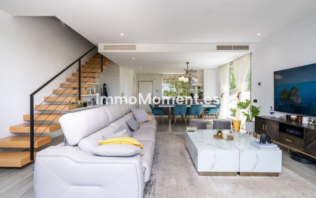 Resale - Townhouse - Estepona - Cancelada
