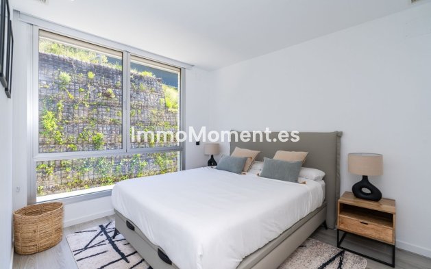 Resale - Townhouse - Estepona - Cancelada