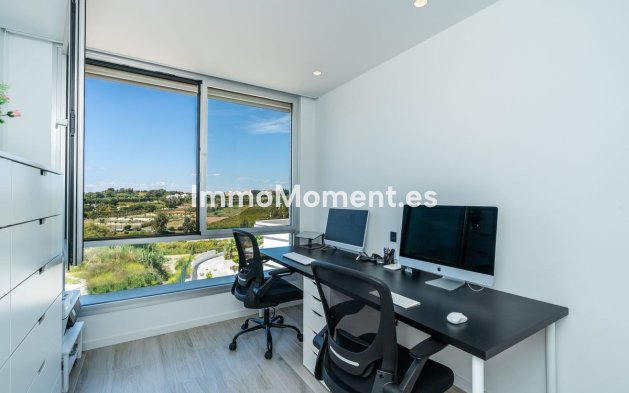 Resale - Townhouse - Estepona - Cancelada