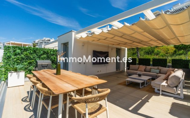 Resale - Townhouse - Estepona - Cancelada