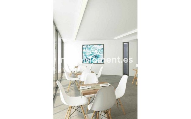 Resale - Townhouse - Estepona - Cancelada