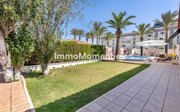 Resale - Detached villa - Orihuela - Rocio del Mar