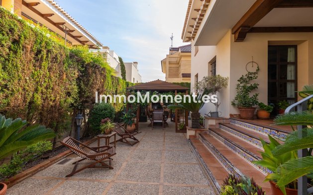 Resale - Detached villa - Torrevieja - La Veleta