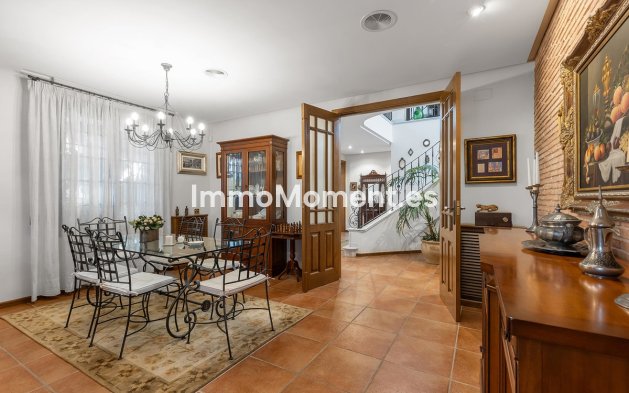 Resale - Detached villa - Torrevieja - La Veleta