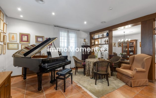 Resale - Detached villa - Torrevieja - La Veleta