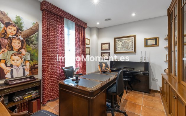 Resale - Detached villa - Torrevieja - La Veleta