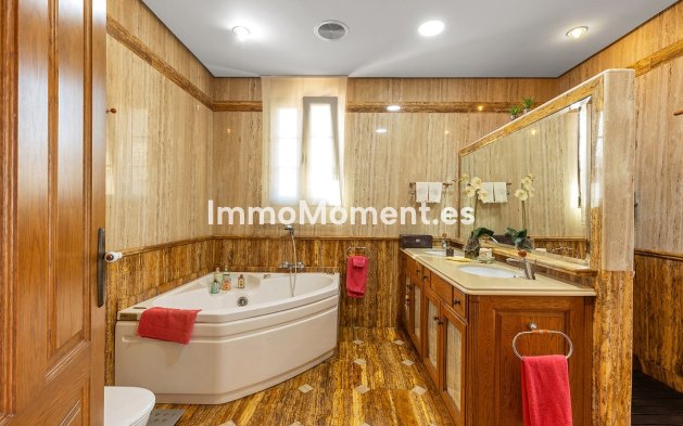 Resale - Detached villa - Torrevieja - La Veleta