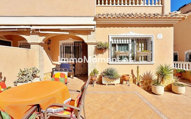 Resale - Townhouse - Orihuela - Villamartín