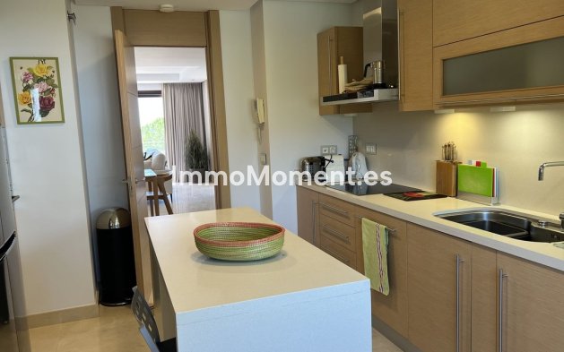 Resale - Apartment - Benahavís - La Quinta