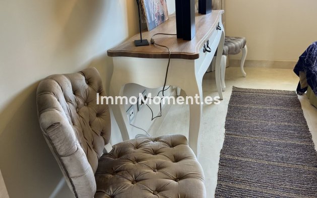Resale - Apartment - Benahavís - La Quinta