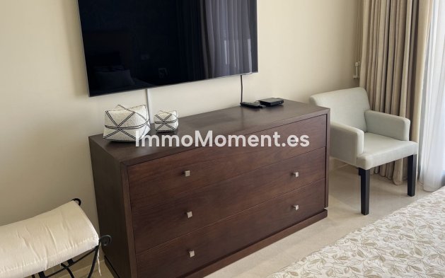 Resale - Apartment - Benahavís - La Quinta