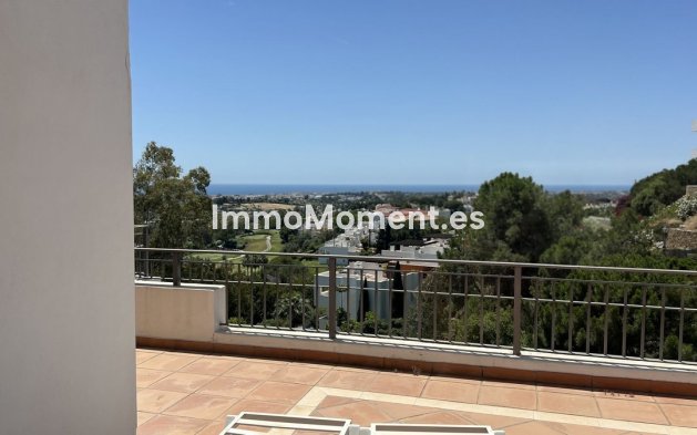 Resale - Apartment - Benahavís - La Quinta